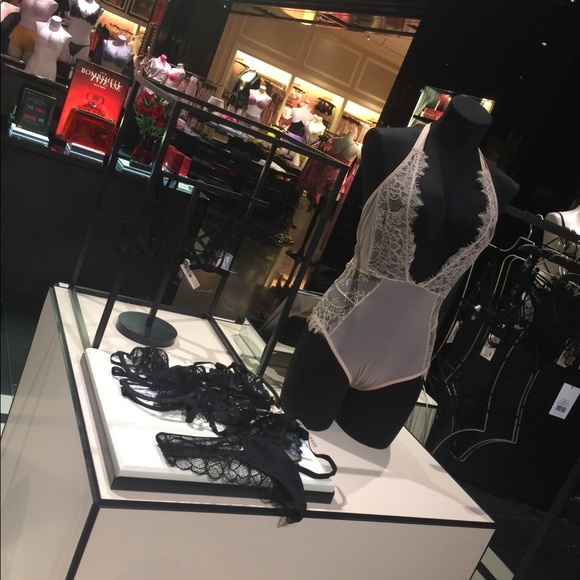 Meet your Posher, Erica - Picture 1 of 1